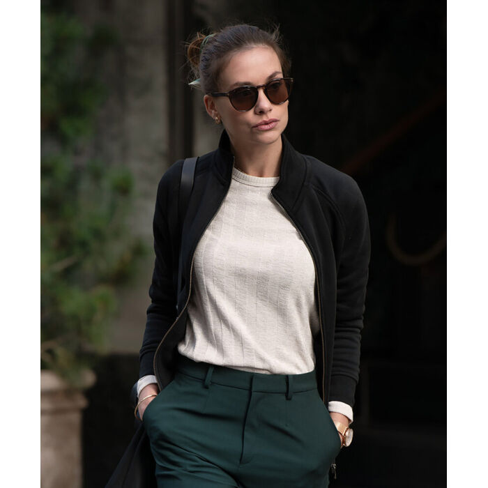 Women’s Cambridge – fashionable trainer Thumbnail