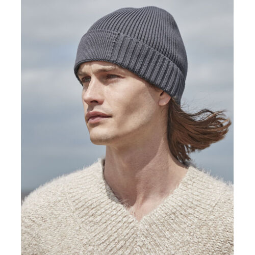 Organic cotton engineered patch beanie Thumbnail