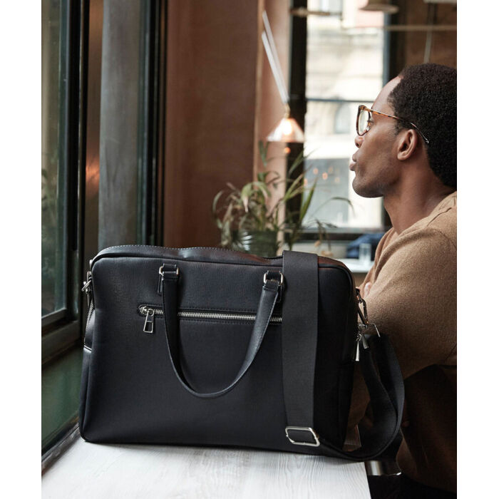 Tailored luxe PU briefcase Thumbnail