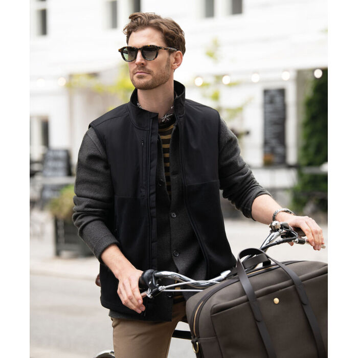 Highland - Fashionable yoke fleece vest Thumbnail