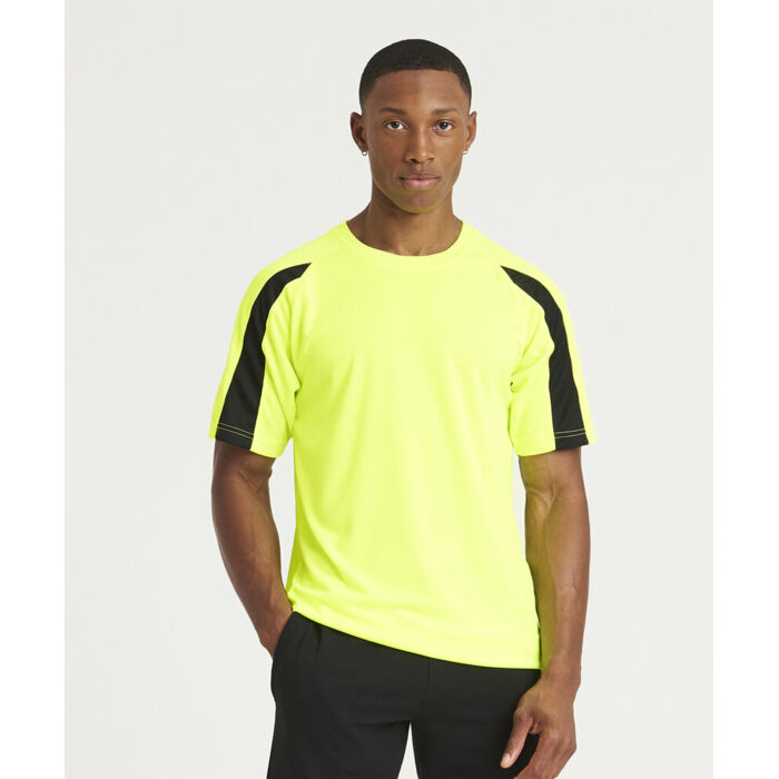 Contrast cool T Thumbnail