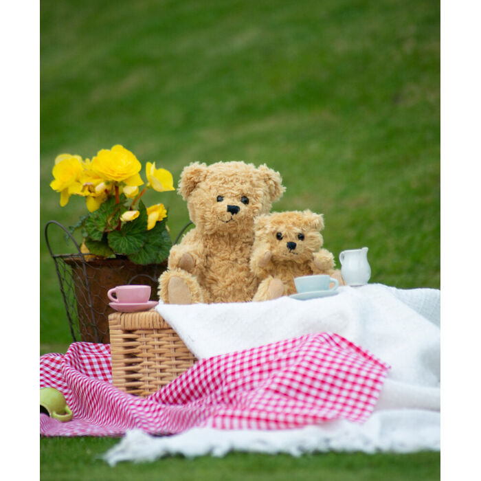 Classic jointed teddy bear Thumbnail