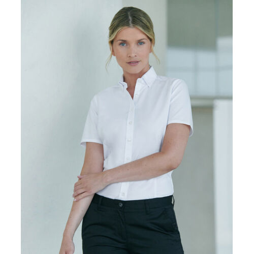 Women's modern short sleeve Oxford shirt Thumbnail