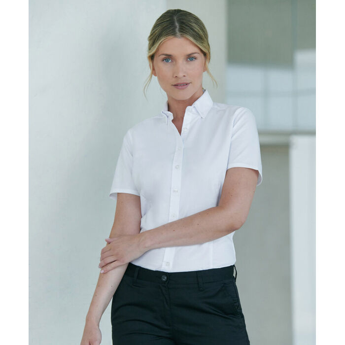 Women's modern short sleeve Oxford shirt Thumbnail