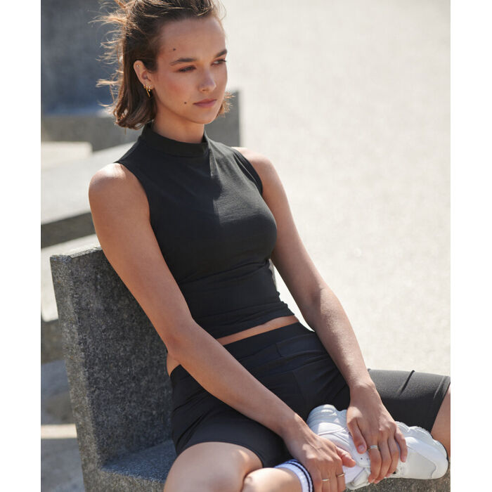 Women's high neck crop vest Thumbnail