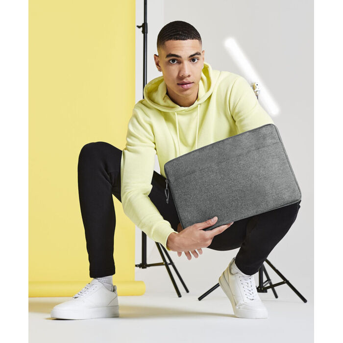 "Essential 15" laptop case" Thumbnail