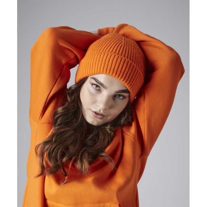 Engineered knit ribbed beanie Thumbnail