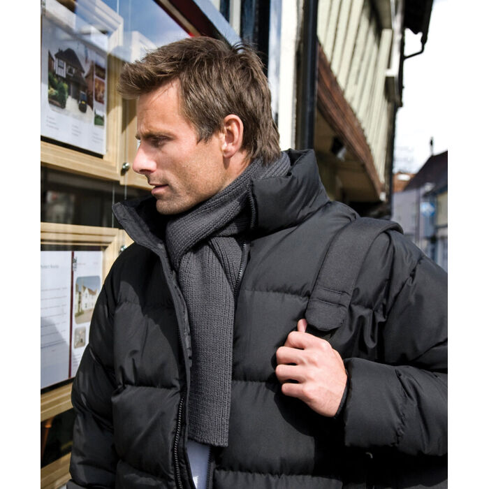 Classic heavy knit scarf Thumbnail